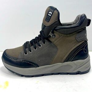 Earth Shoes Journey Vigor / Black  Gray &Multi Size 8